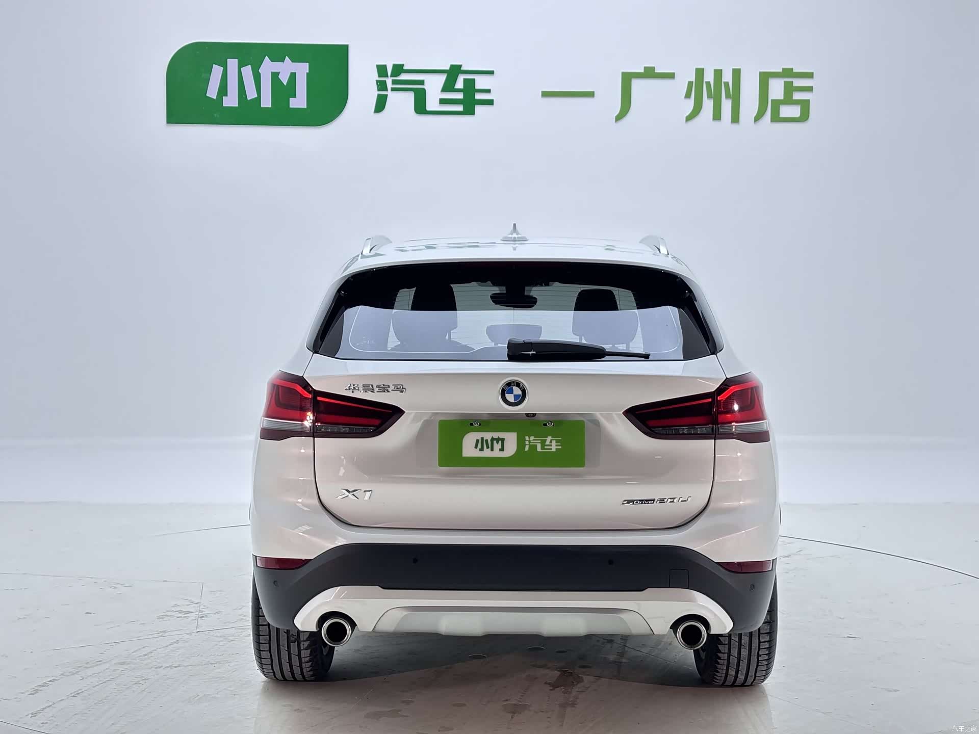 BMW X1, 2023 все фото