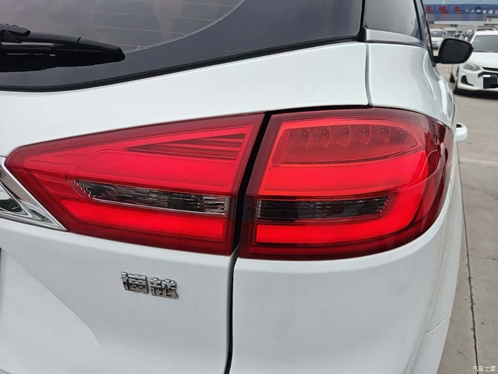 Geely Boyue, 2016 8