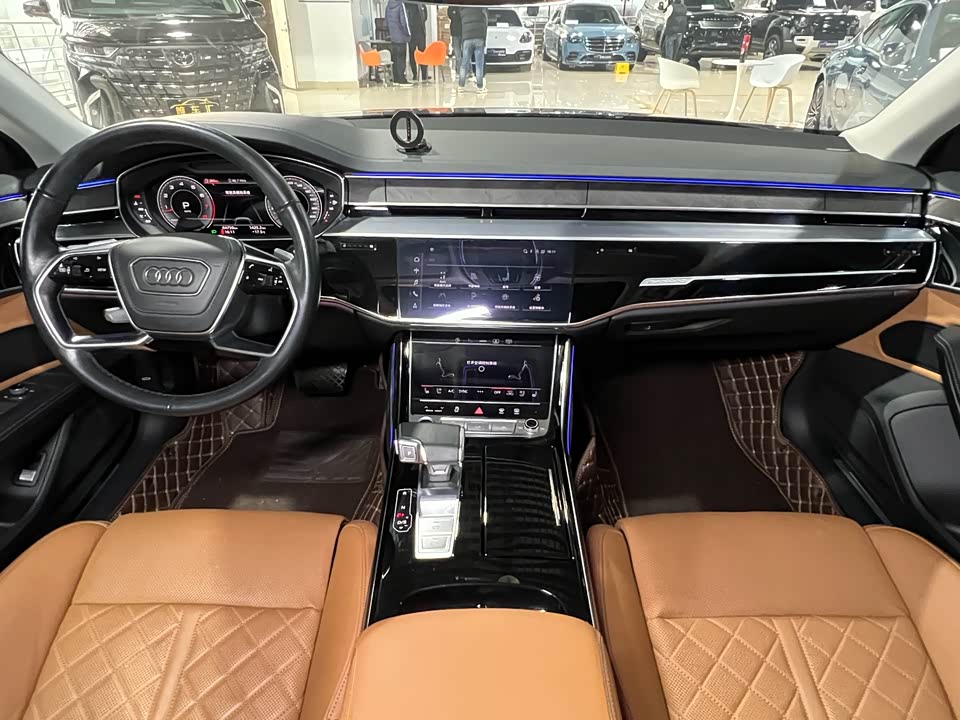 Audi A8