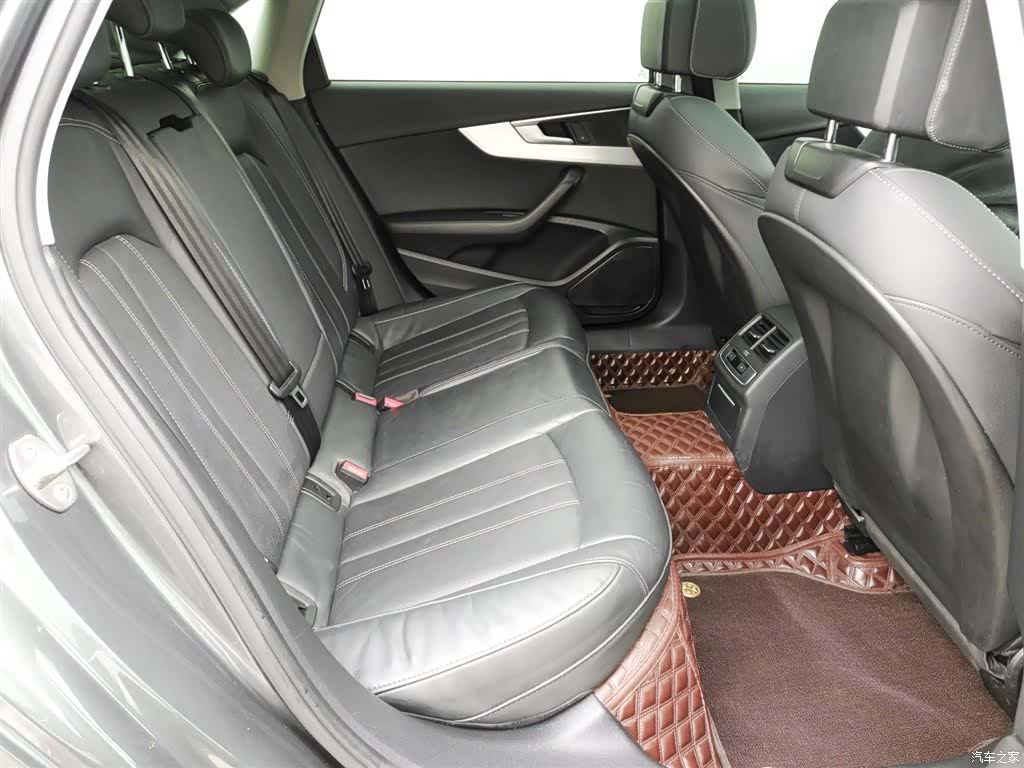 Audi A4L, 2022 11