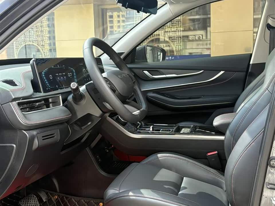 Exeed Chasing the wind