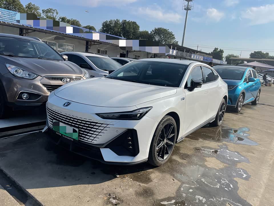 Changan UNI-V Smart iDD