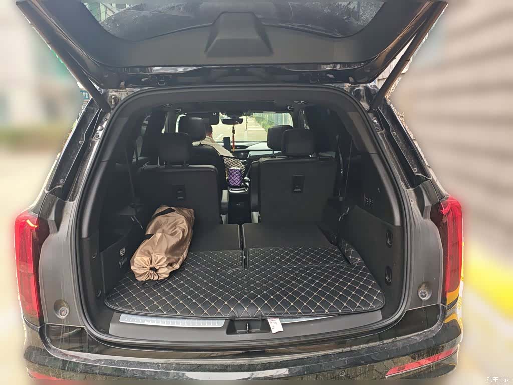 Cadillac XT6, 2020 10