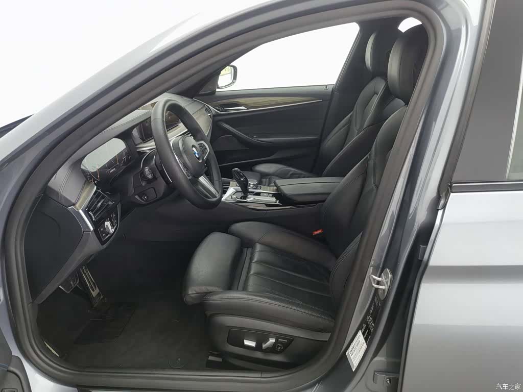 BMW 5 Series, 2019 10