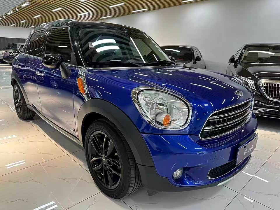 MINI COUNTRYMAN