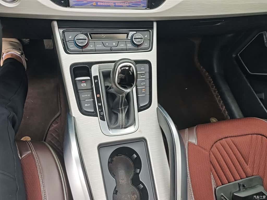 Geely Boyue, 2019 14