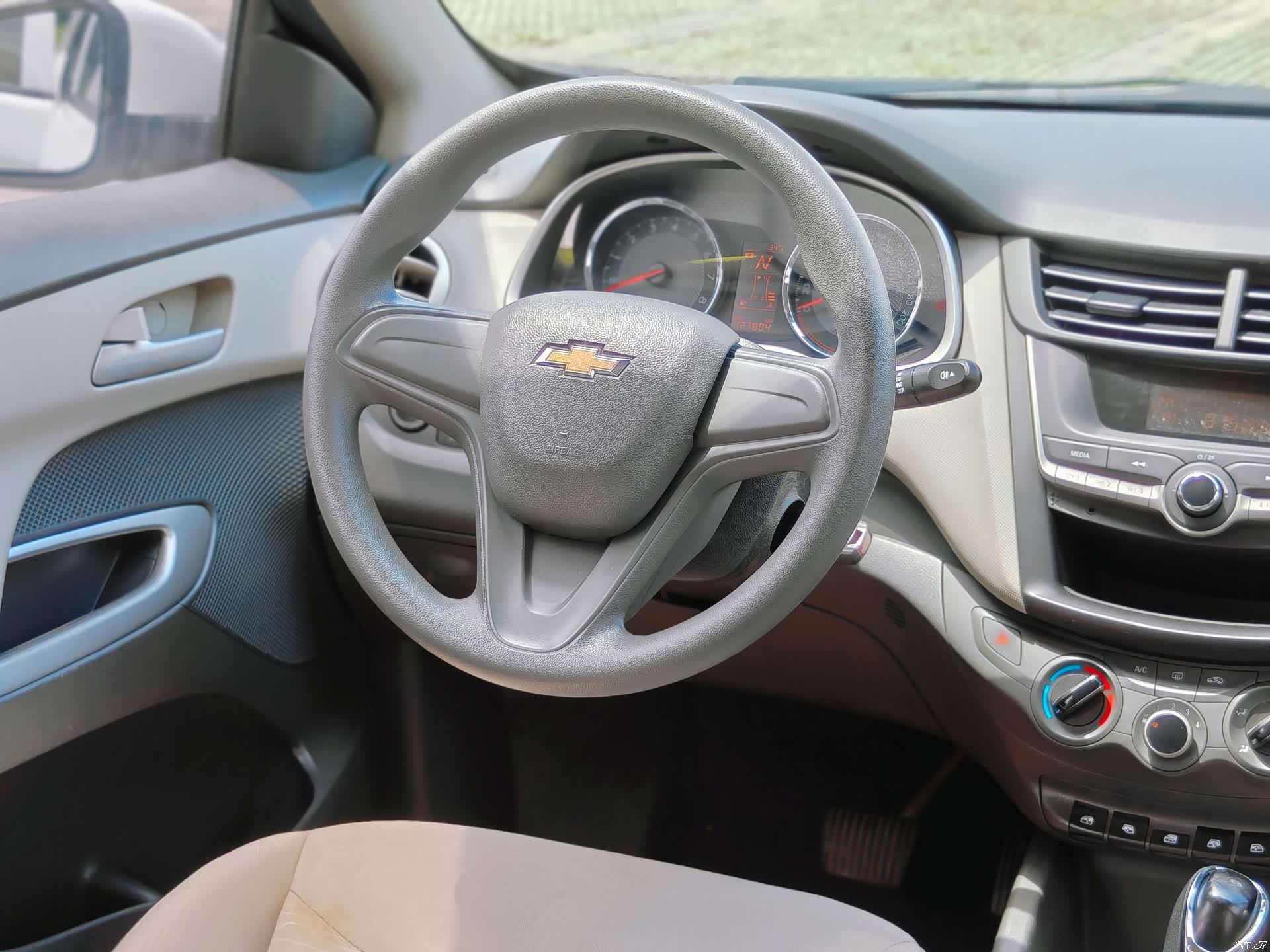 Chevrolet 3, 2015 10