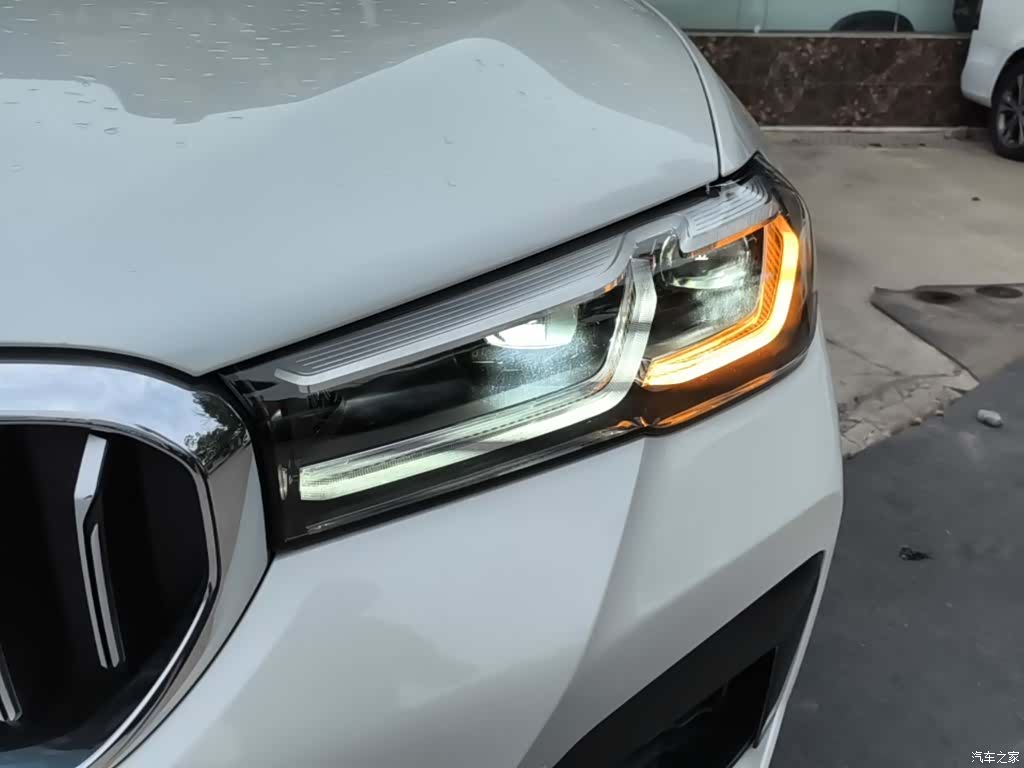 BMW 5 Series, 2021 24