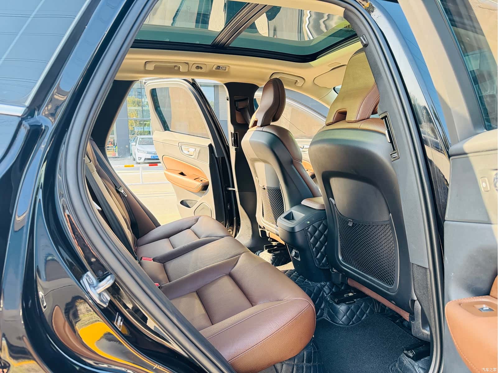 Volvo XC60, 2019 8