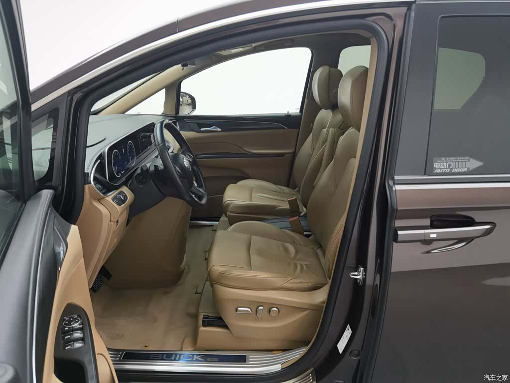 Buick GL8, 2020 10