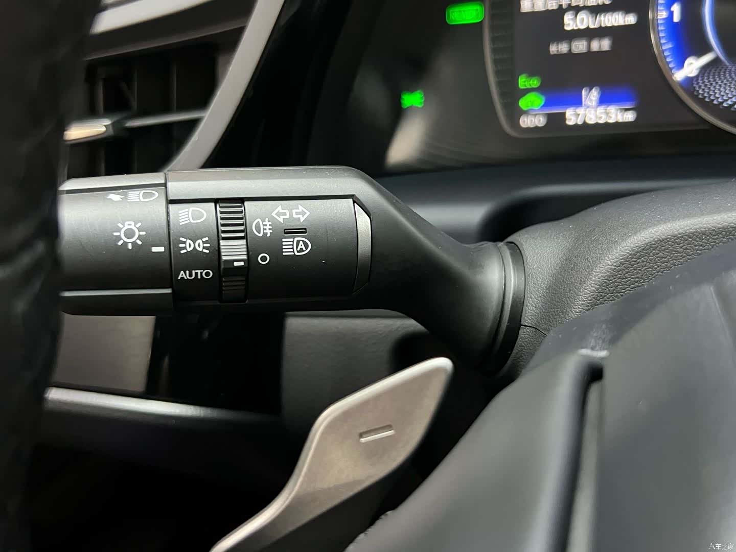 Lexus ES, 2023 22