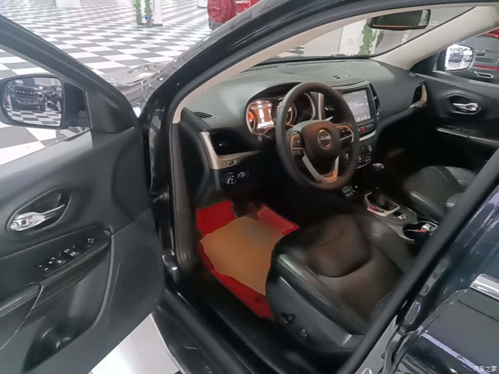 Jeep Cherokee, 2018 16