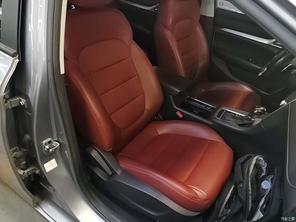 MG MG6, 2020 25