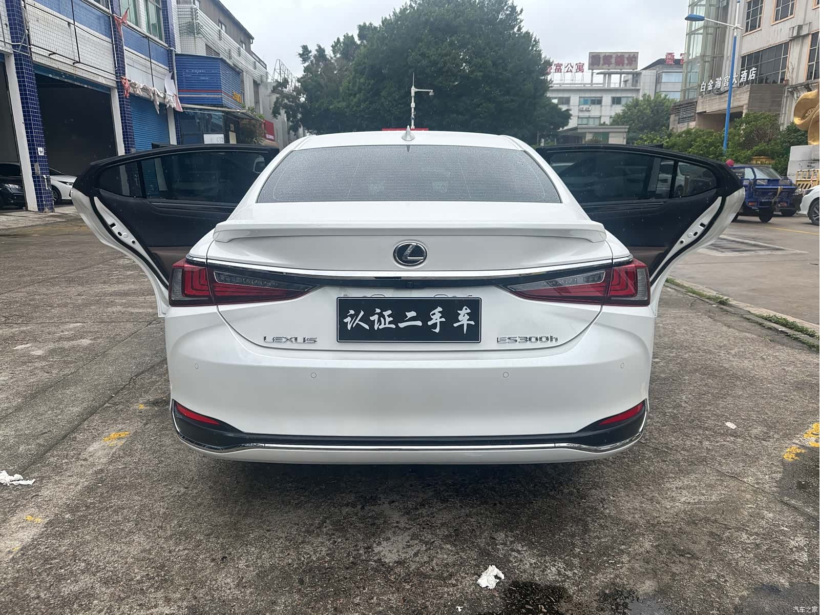Lexus ES, 2023 7