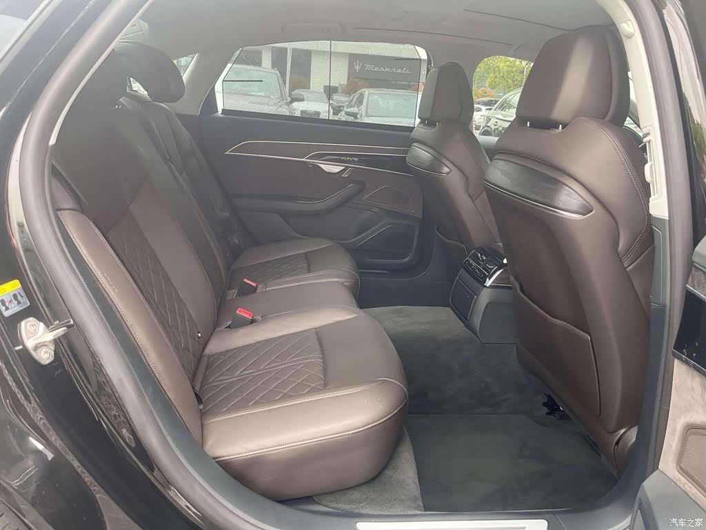 Audi A8L, 2021 10