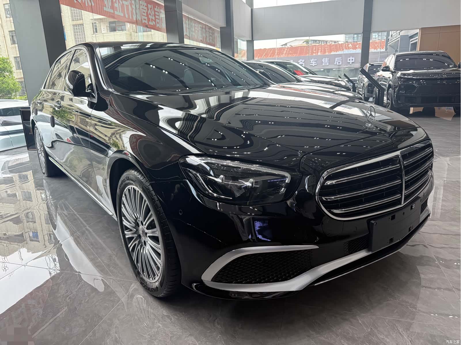 Mercedes-Benz E-Class, 2022 3