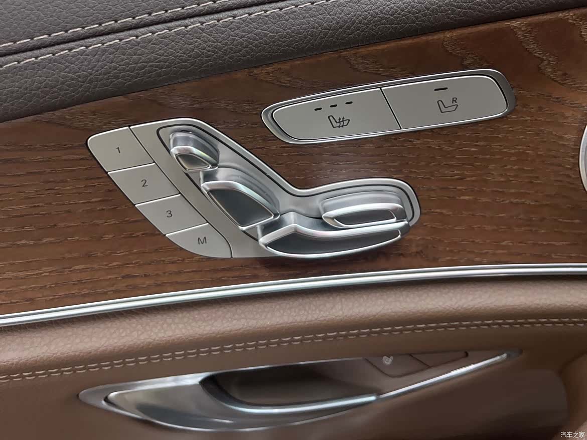 Mercedes-Benz E-Class, 2020 14