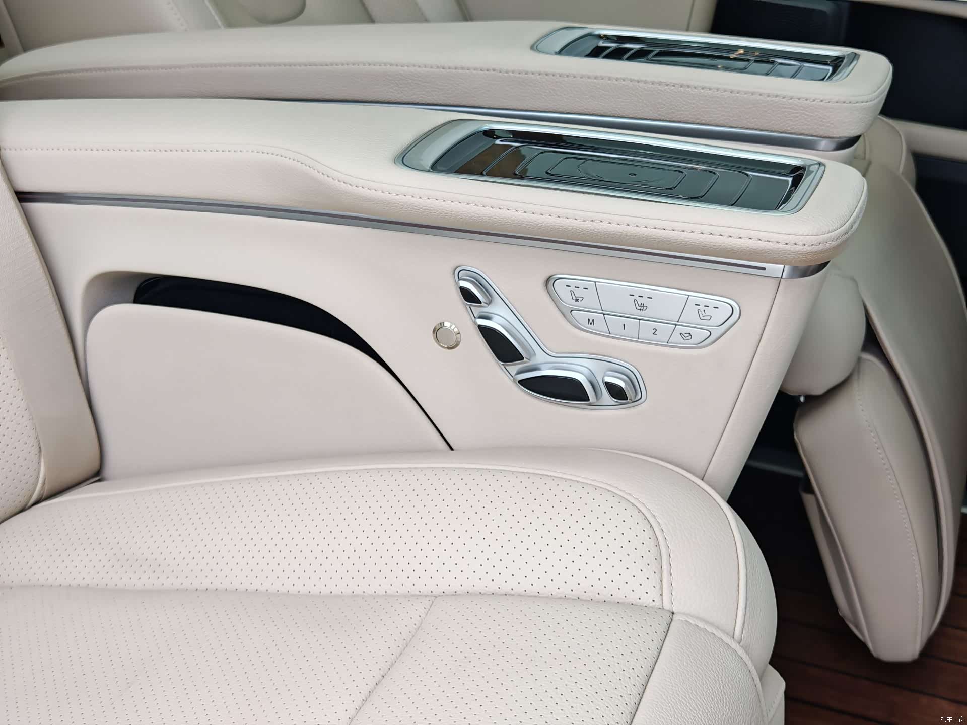 Mercedes-Benz V-Class, 2022 6