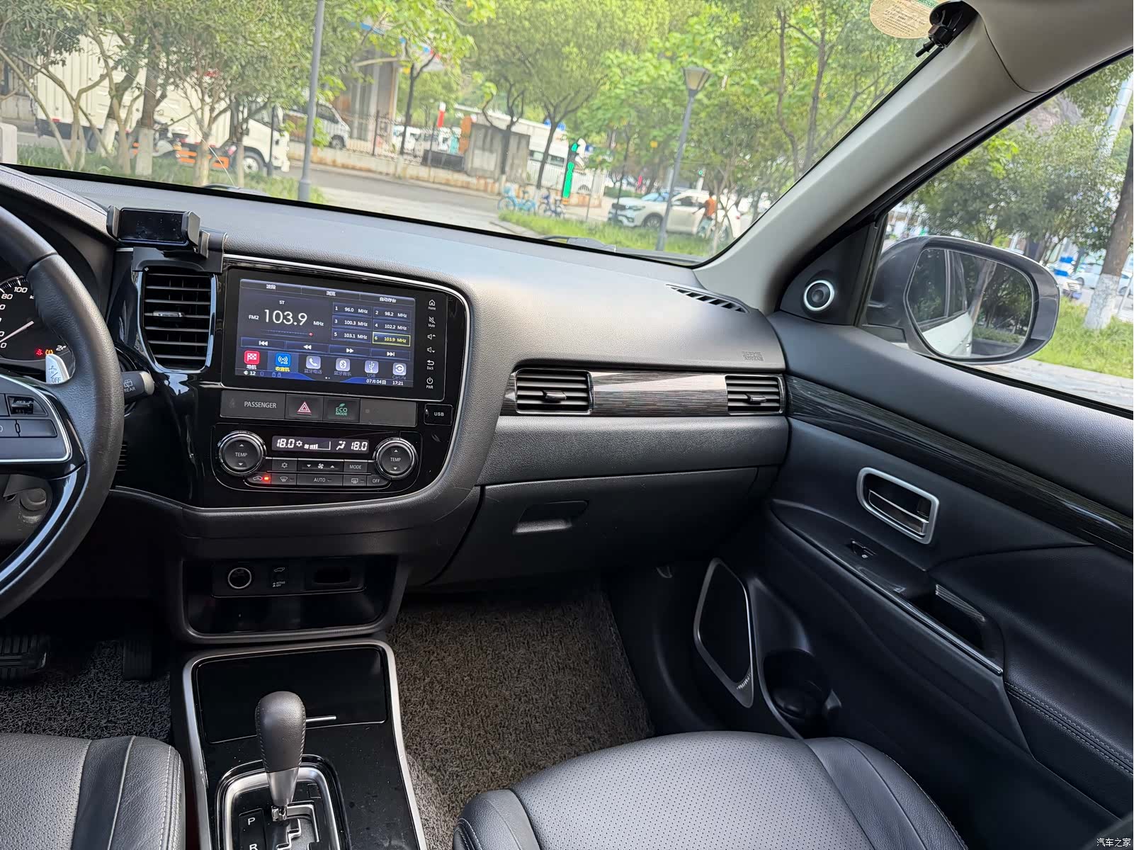 Mitsubishi Outlander, 2018 9