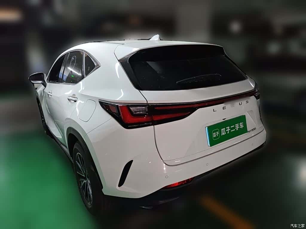 Lexus NX, 2026 4