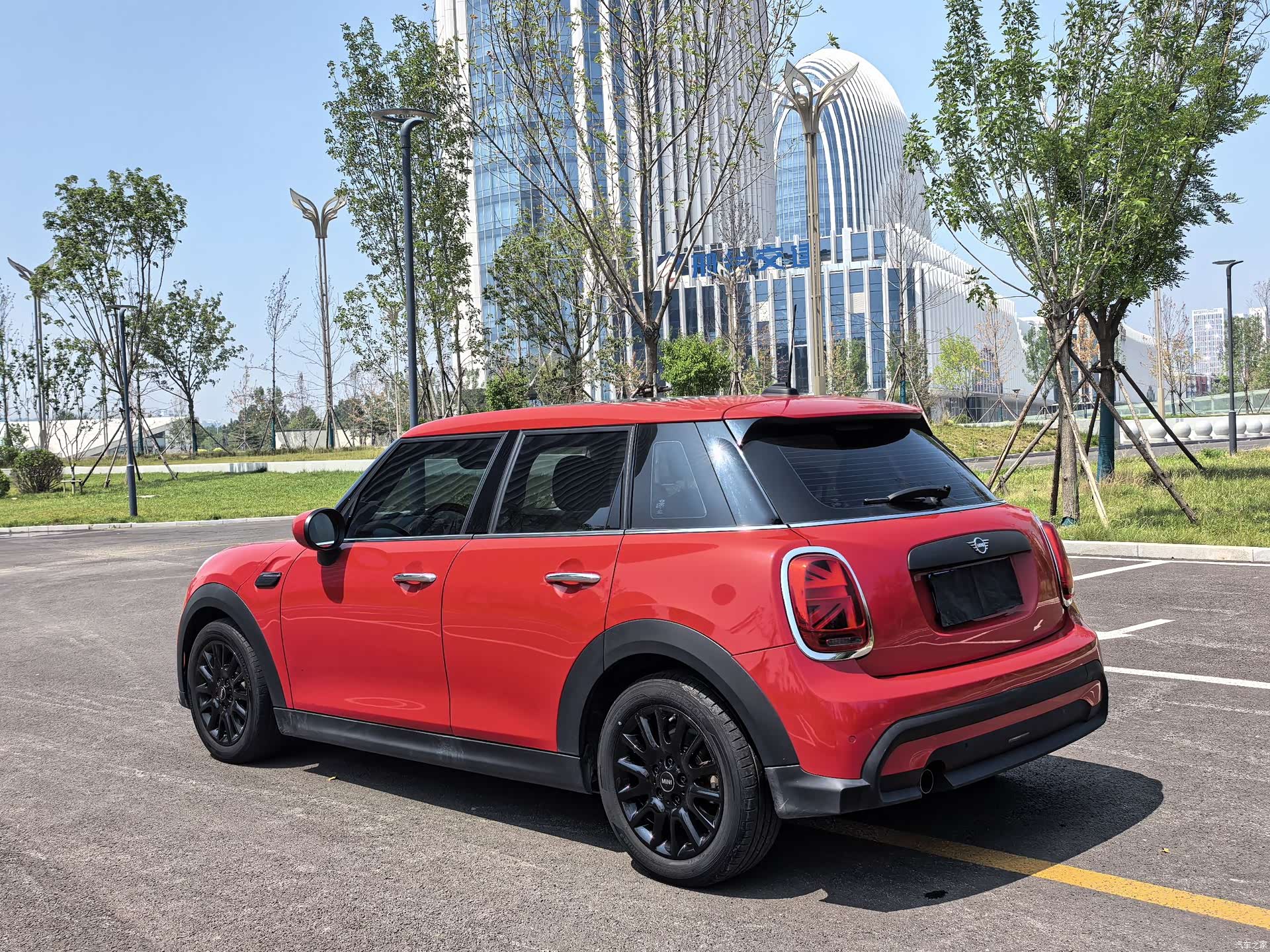 Mini ONE, 2022 6