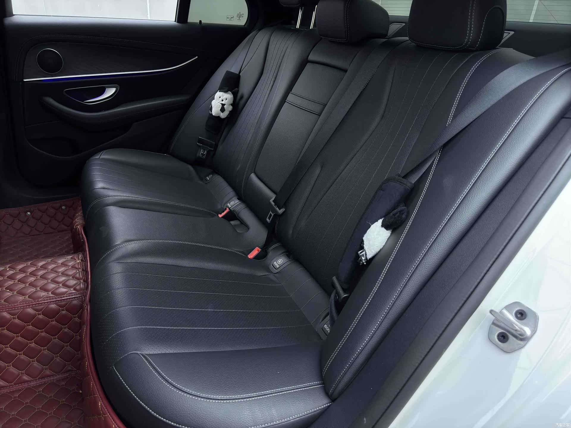 Mercedes-Benz E-Class, 2023 9