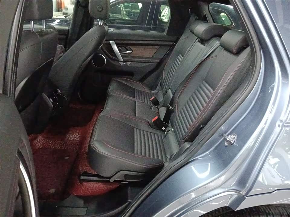 Land Rover Discover sports