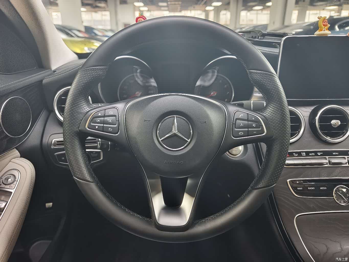 Mercedes-Benz C-Class, 2015 23