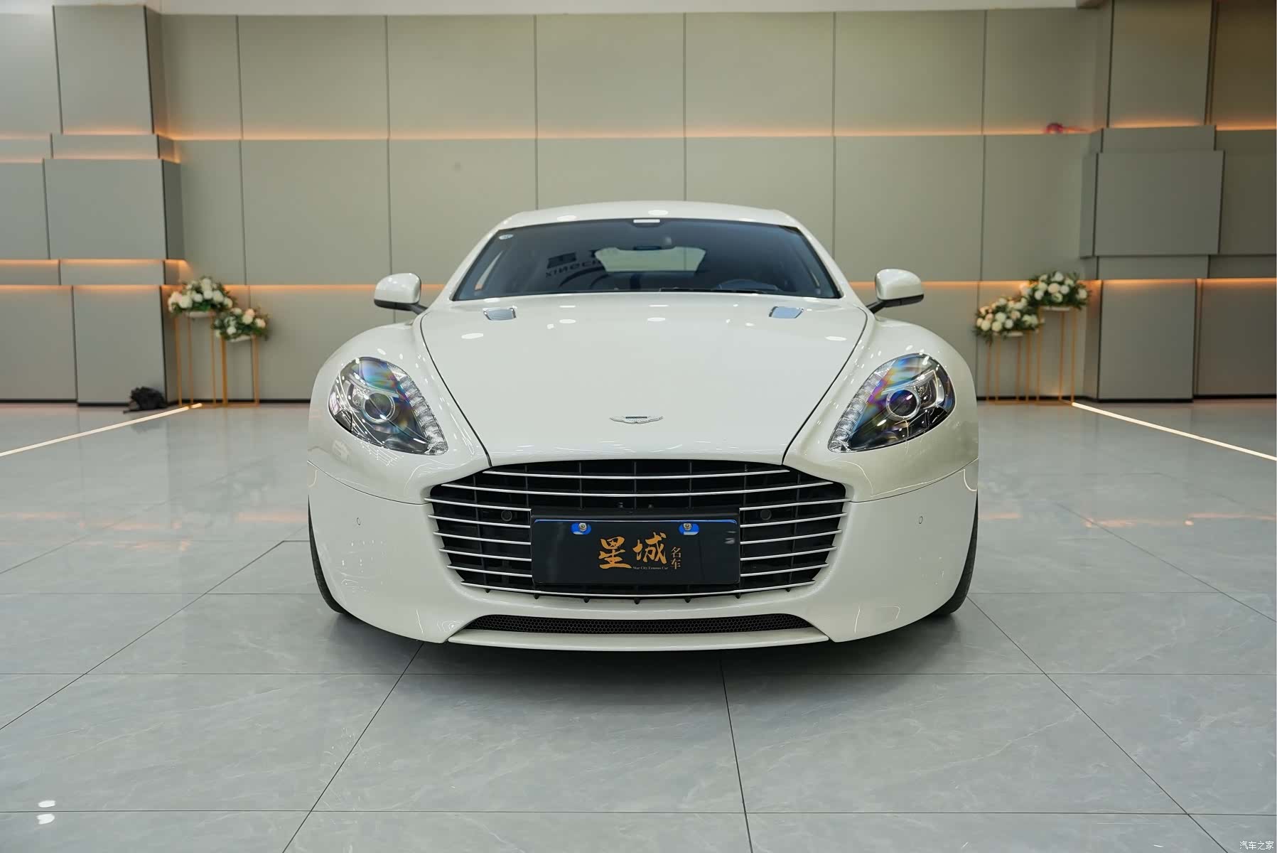 Aston Martin Rapide, 2019 24