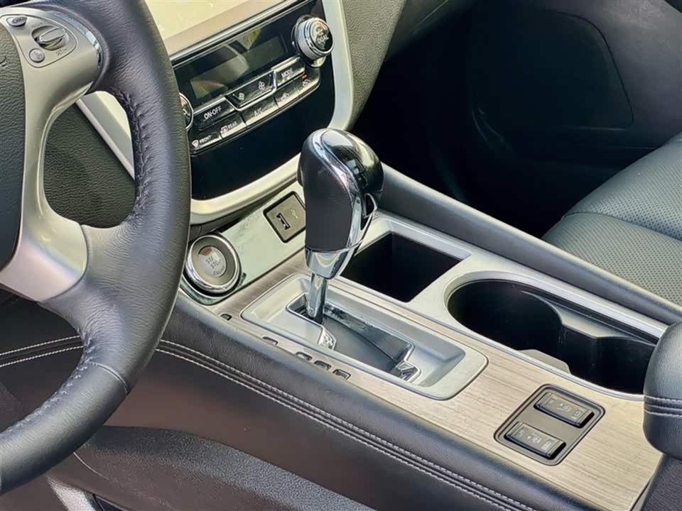 Nissan Loulan Nissan Loulan