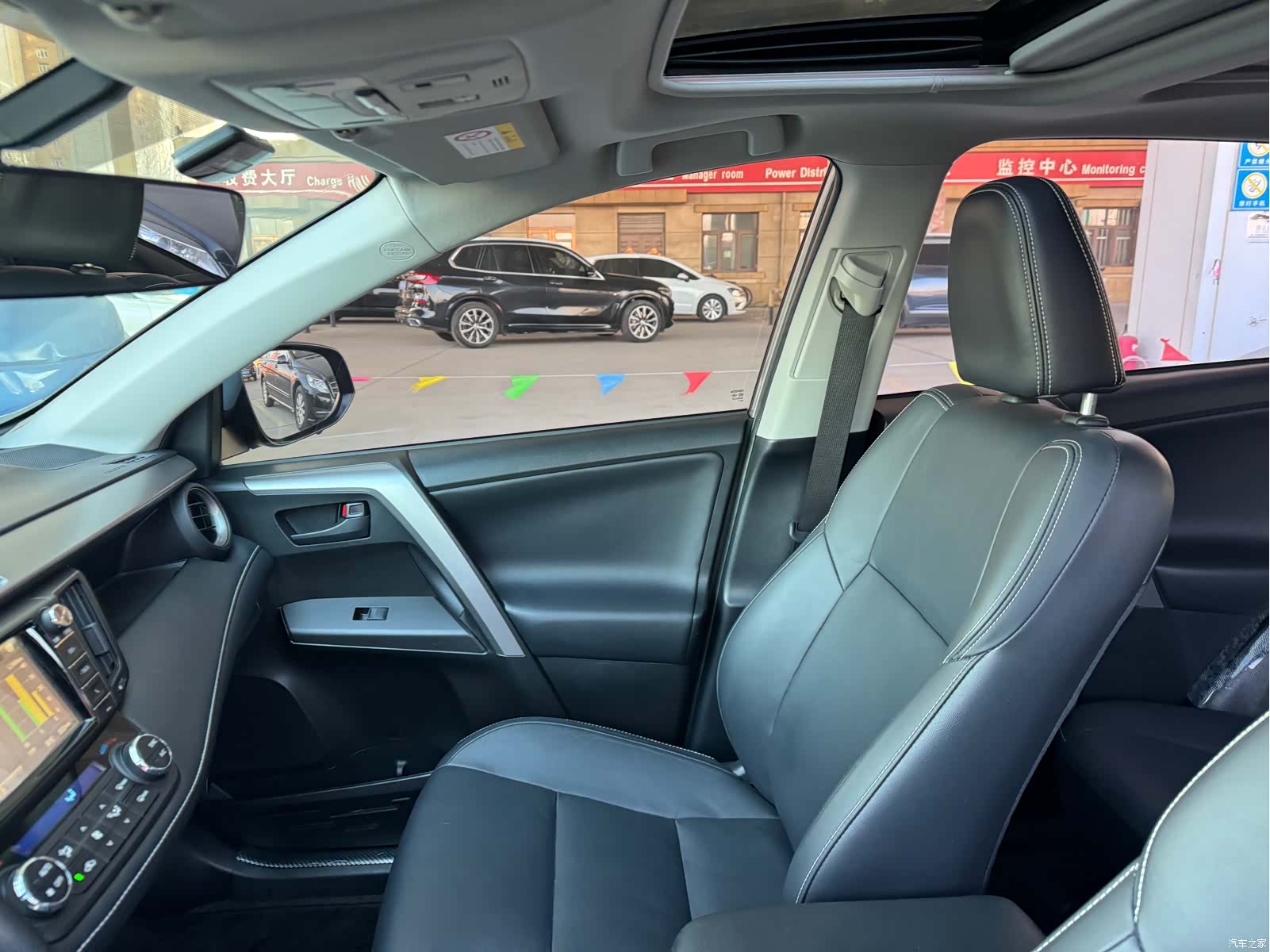 Toyota RAV4, 2016 4