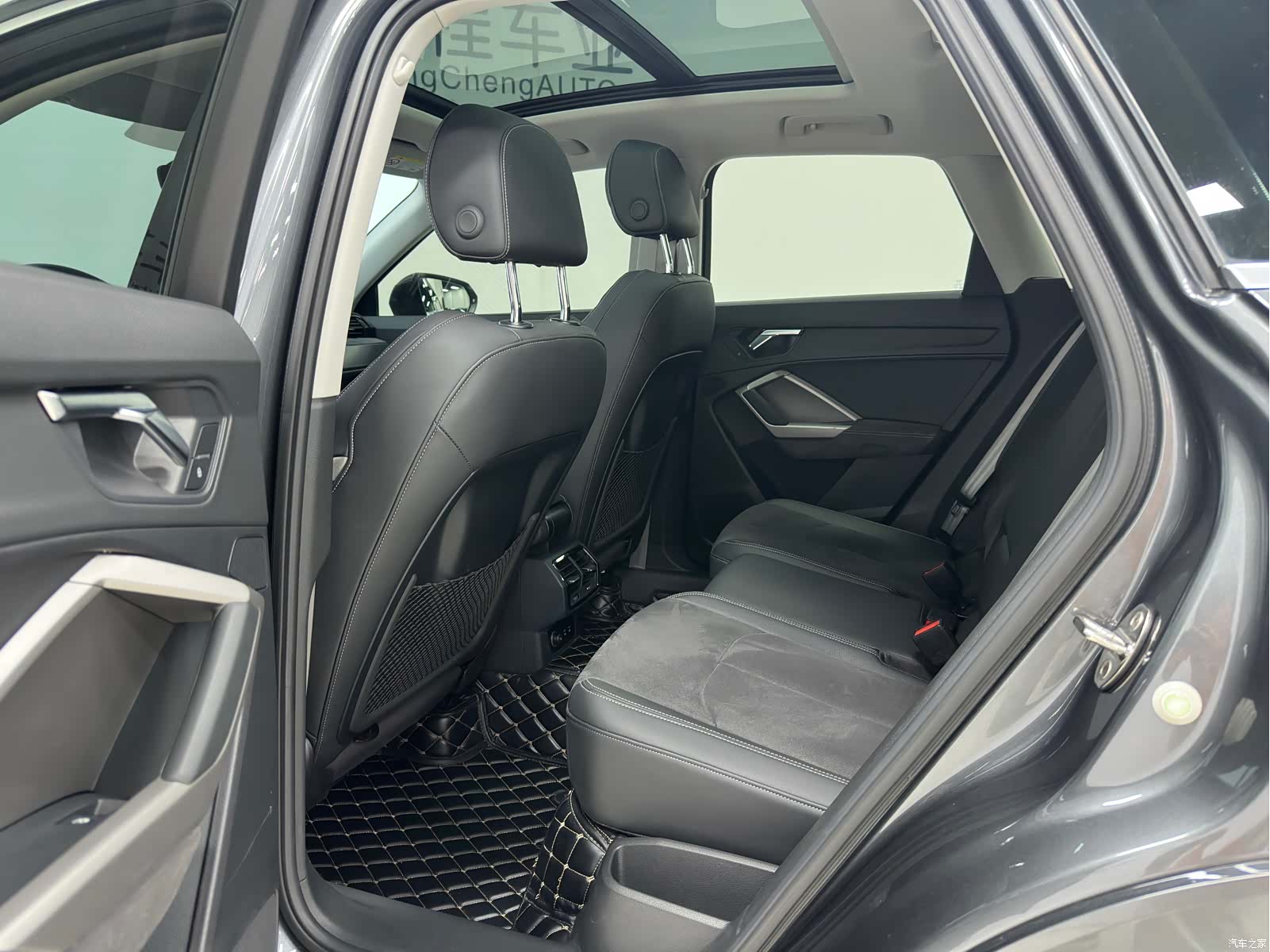 Audi Q3, 2022 12