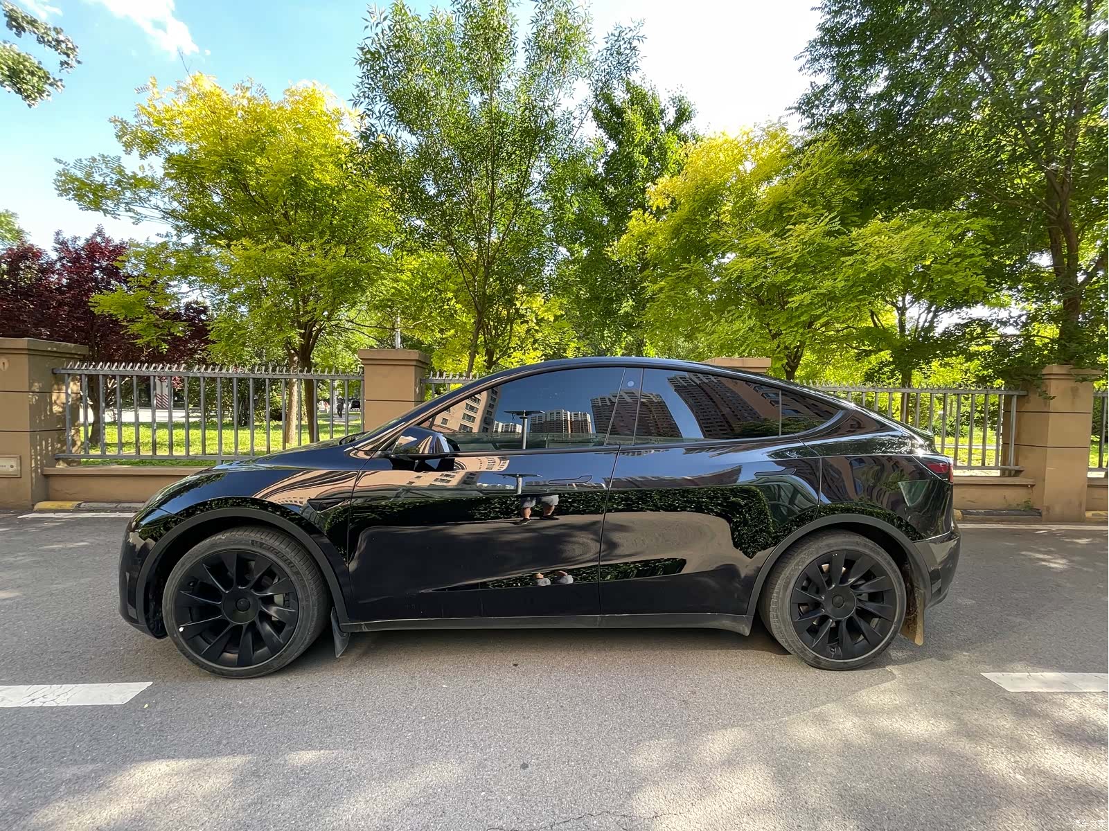 Tesla Model Y, 2022 4