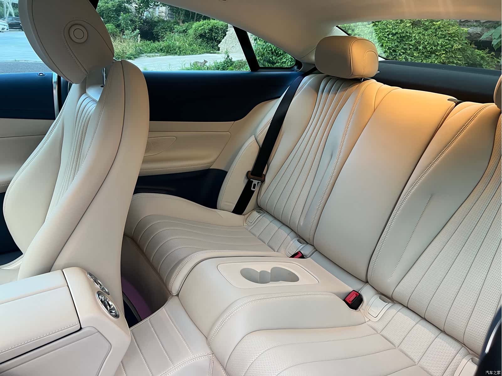 Mercedes-Benz E-Class, 2020 15