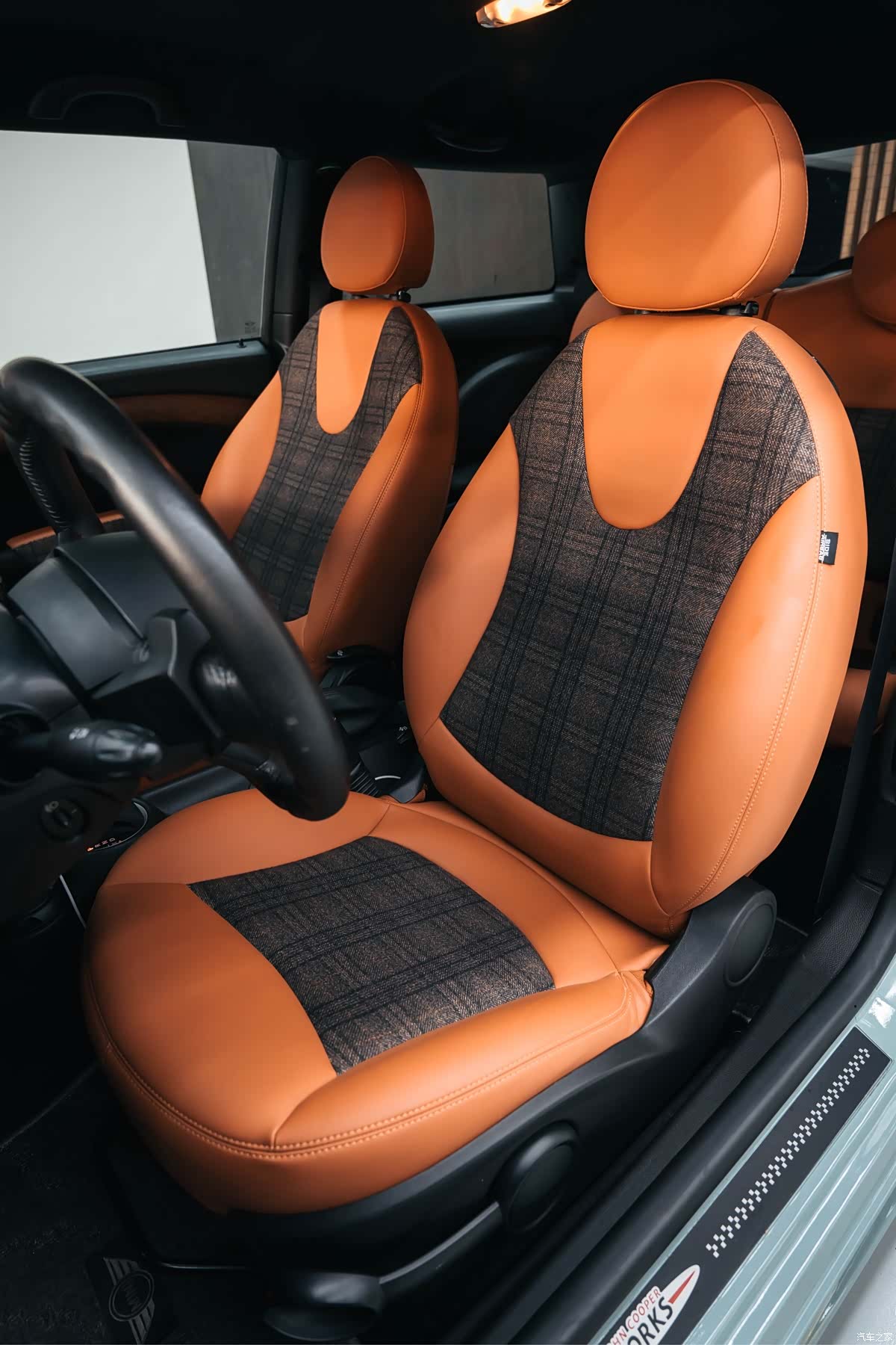 Mini ONE, 2011 17