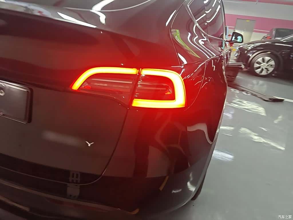 Tesla Model Y, 2022 8