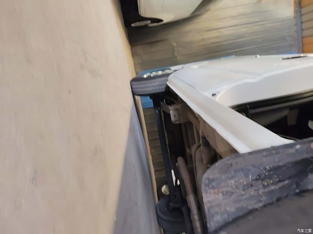 Maxus V80, 2023 21