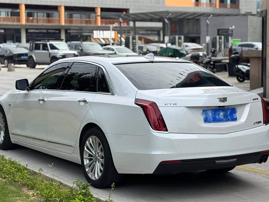 Cadillac CT6