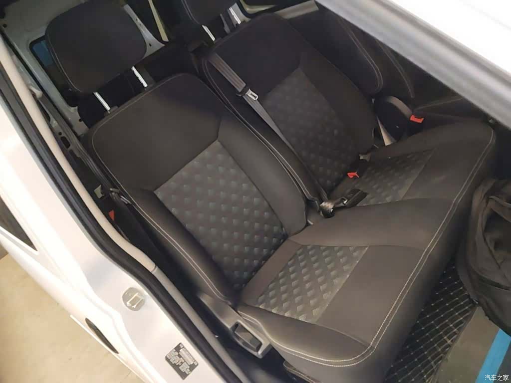 Maxus V80, 2023 25