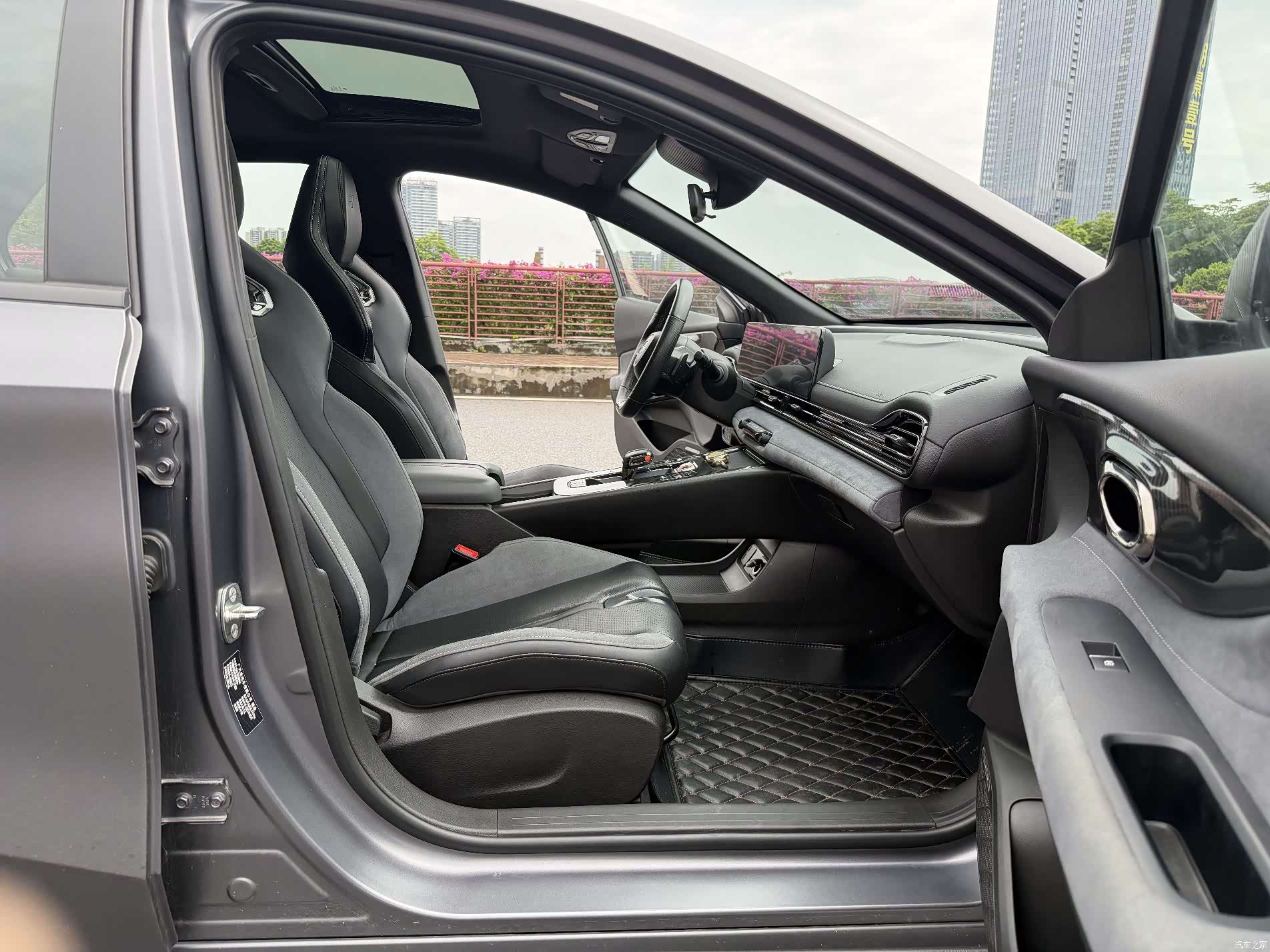 Trumpchi Empow, 2023 13