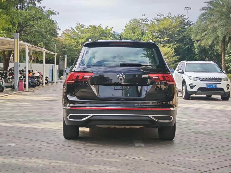 Volkswagen Tiguan L