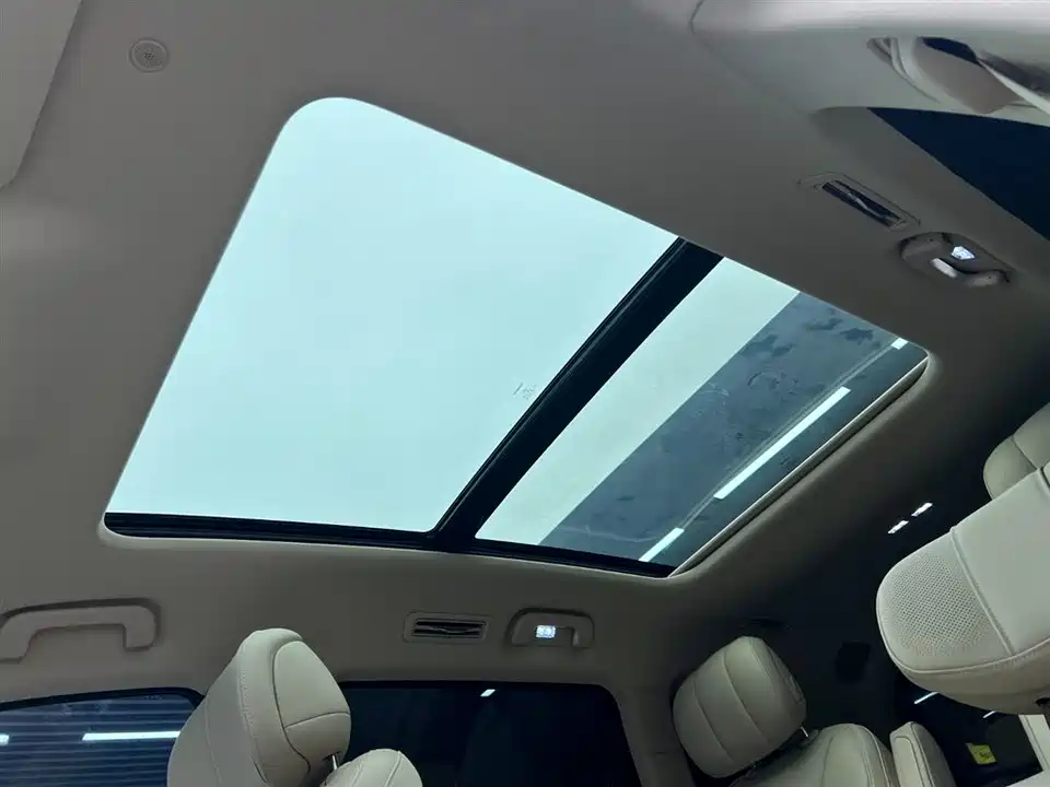 AITO Ask the world M7