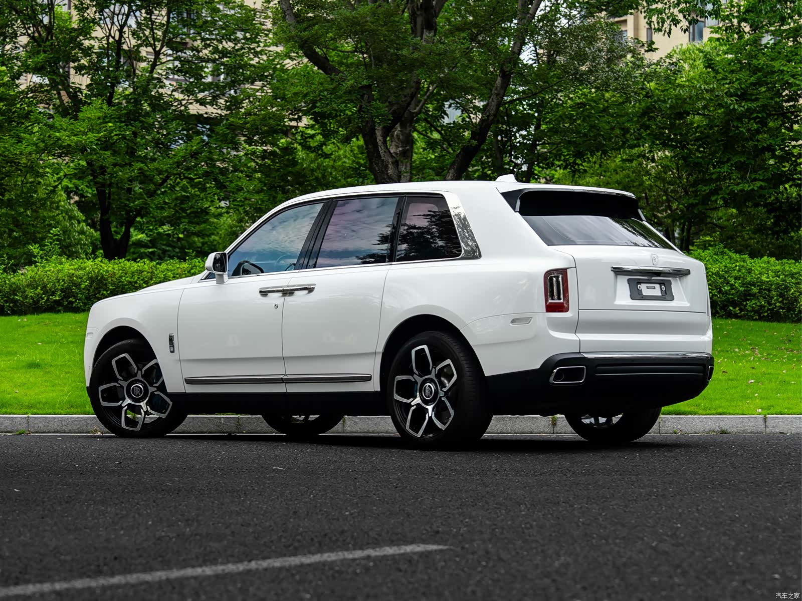Rolls-Royce Cullinan, 2021 18