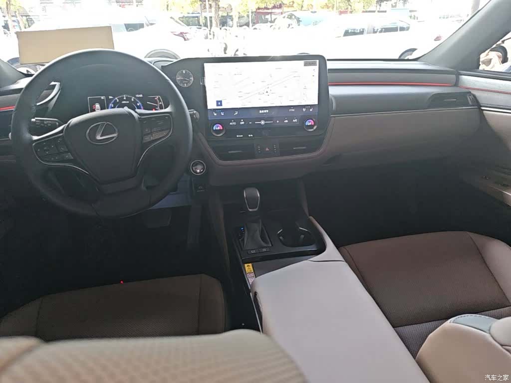 Lexus ES, 2026 10