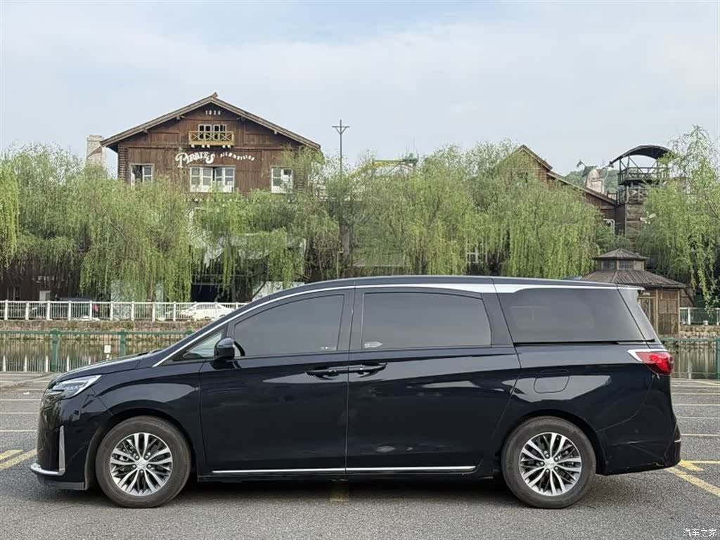 Buick GL8, 2023 4