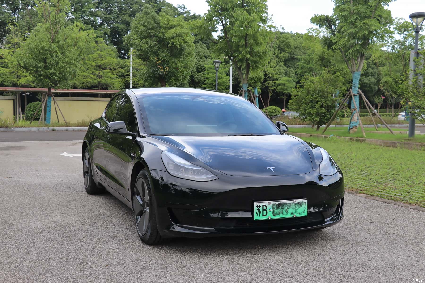 Tesla Model 3, 2023 все фото