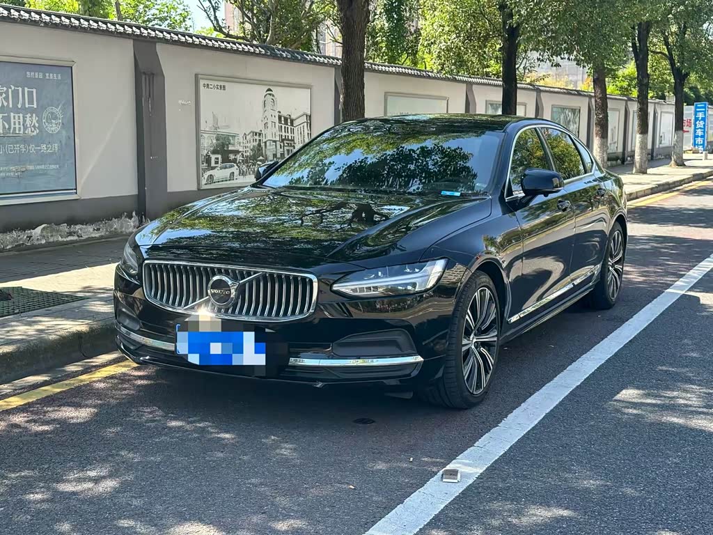 Volvo S90