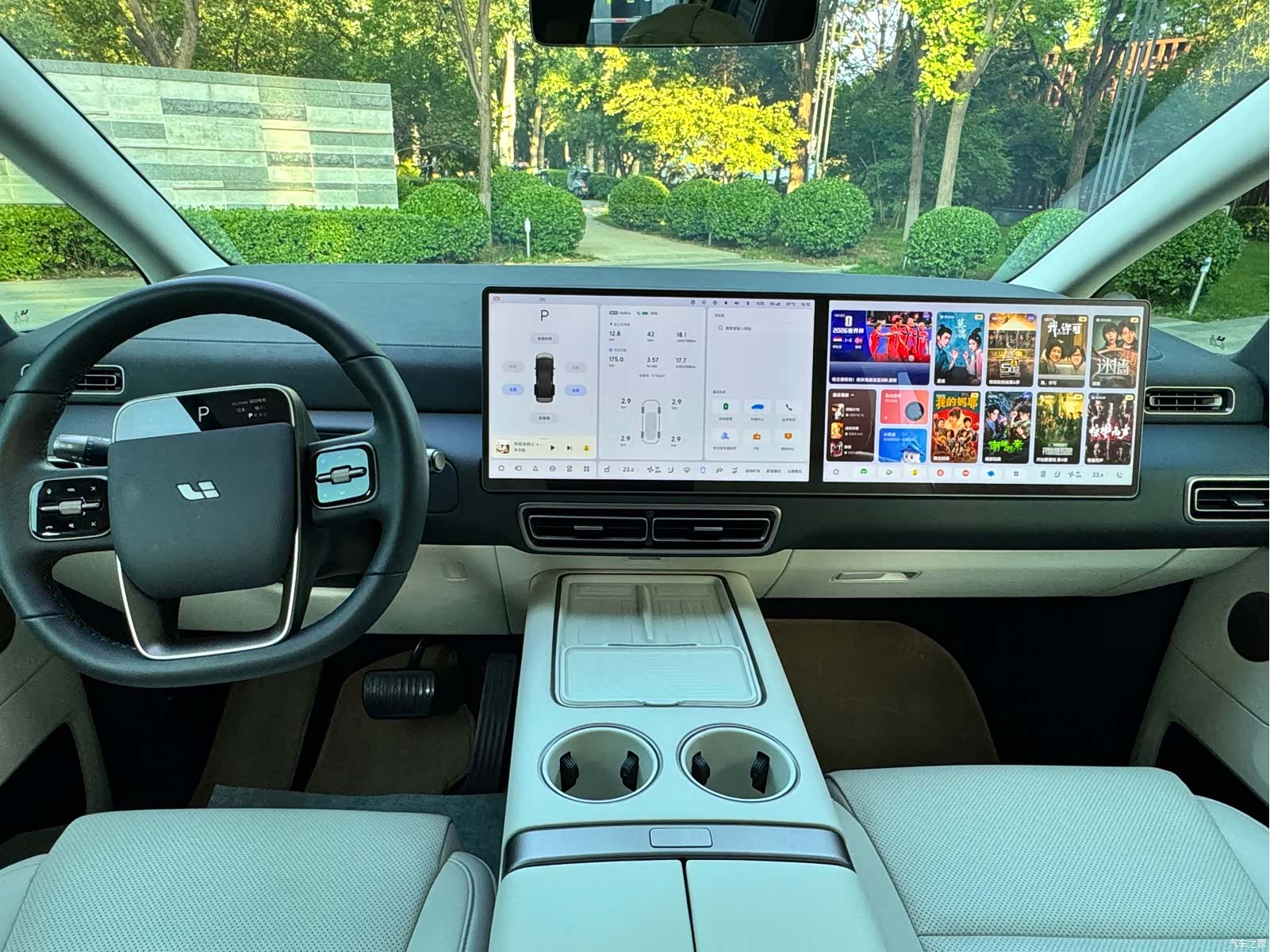 Li Auto MEGA, 2025 6