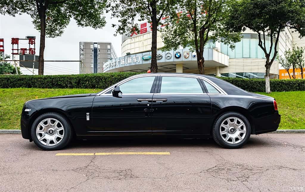 Rolls-Royce Ghost, 2017 3