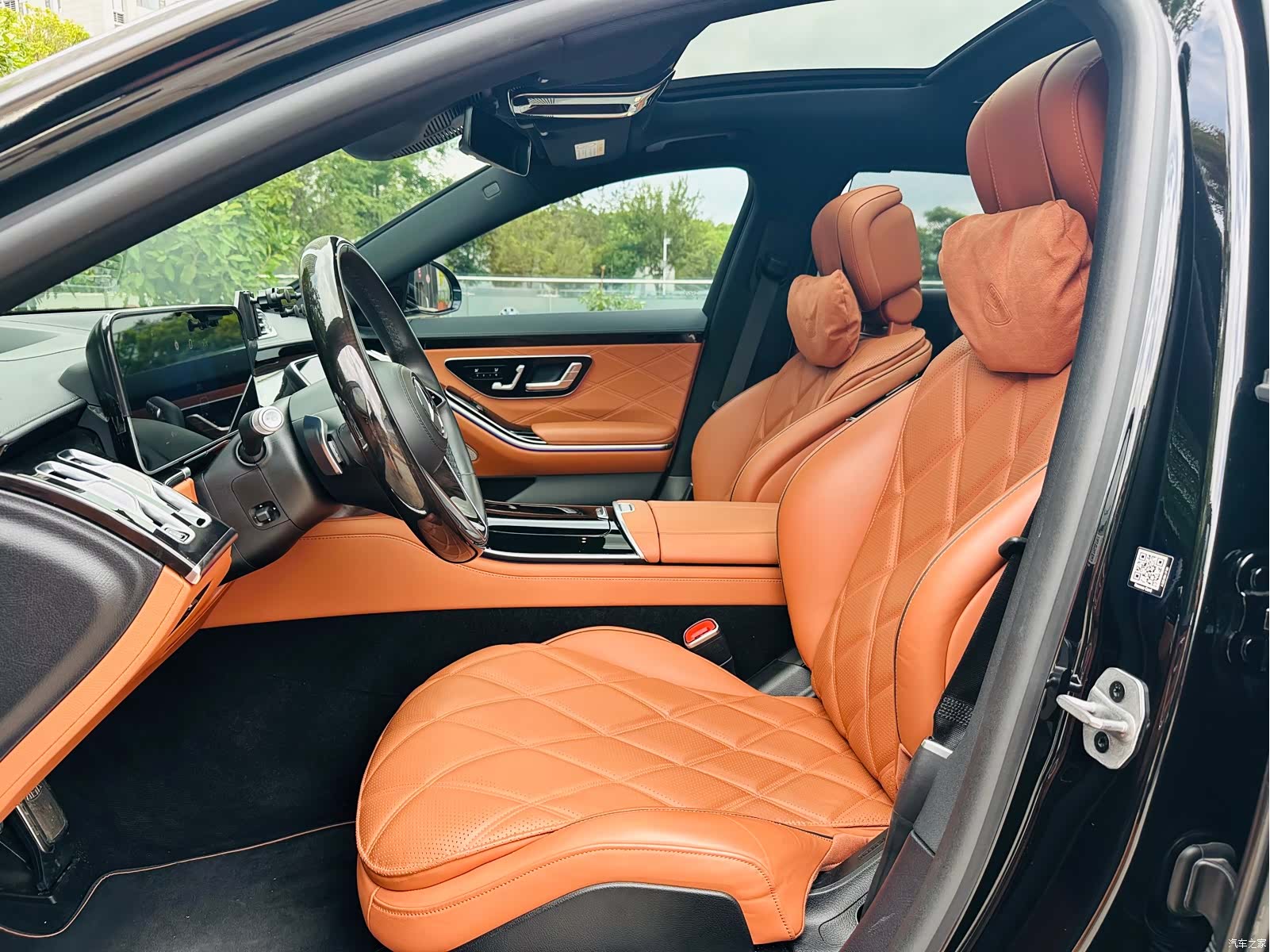 Maybach S-Class, 2023 8